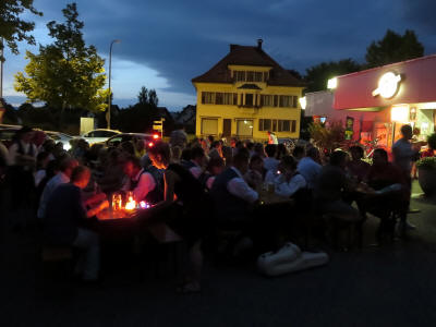 MV Nofels Dämmerschoppen beim Cafe Amann (2017) (Foto: C. Summer)